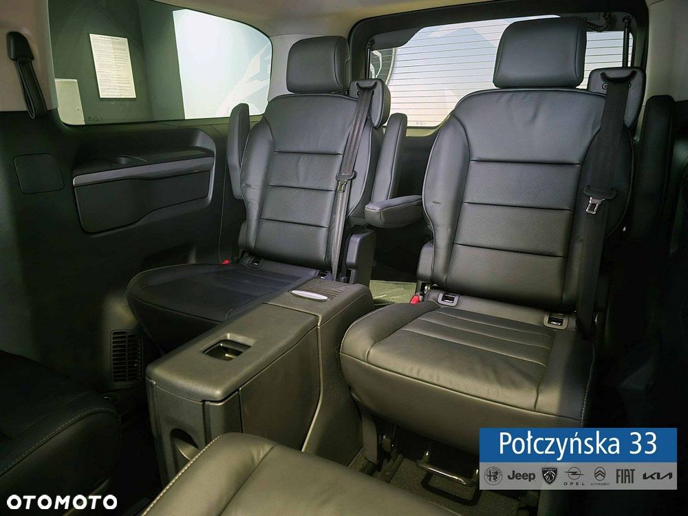 Peugeot Traveller - 29