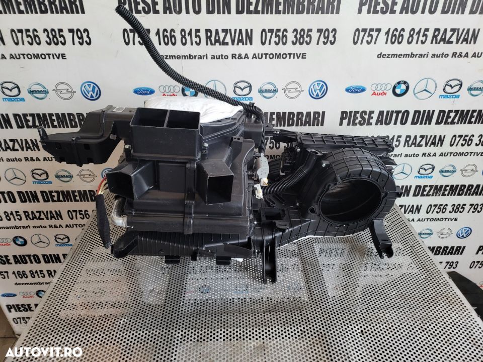 Carcasa Aeroterma Tulumba Sub Bord Hyundai Tucson An 2015-2020 Volan Stanga Cod -D7090 - 2