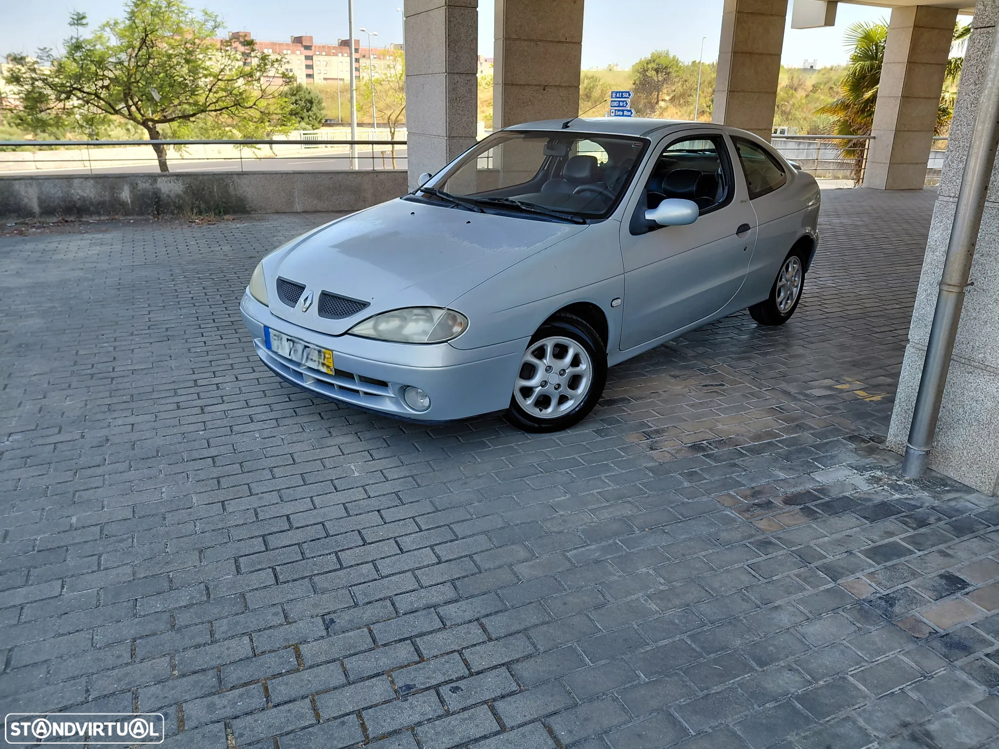 Renault Mégane Coupe 1.4 16V Sport - 5