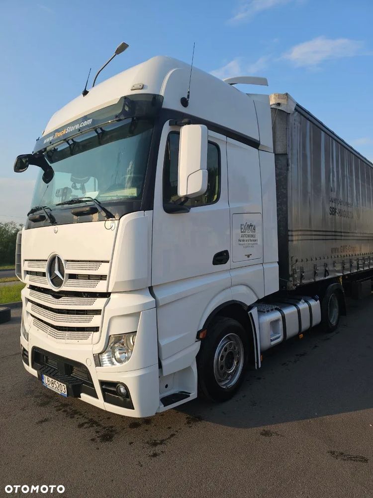Mercedes-Benz Actros - 1