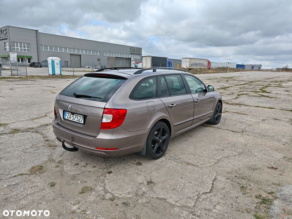Skoda Superb 2.0 TDI Elegance Green tec - 5