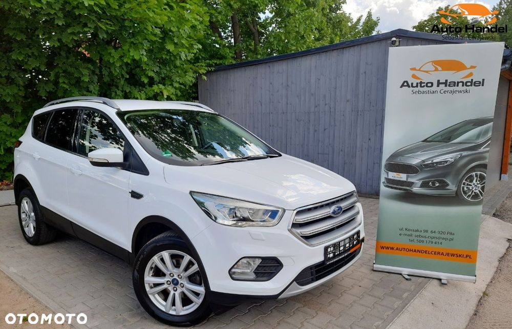 Ford Kuga 1.5 EcoBoost 2x4 Titanium - 2
