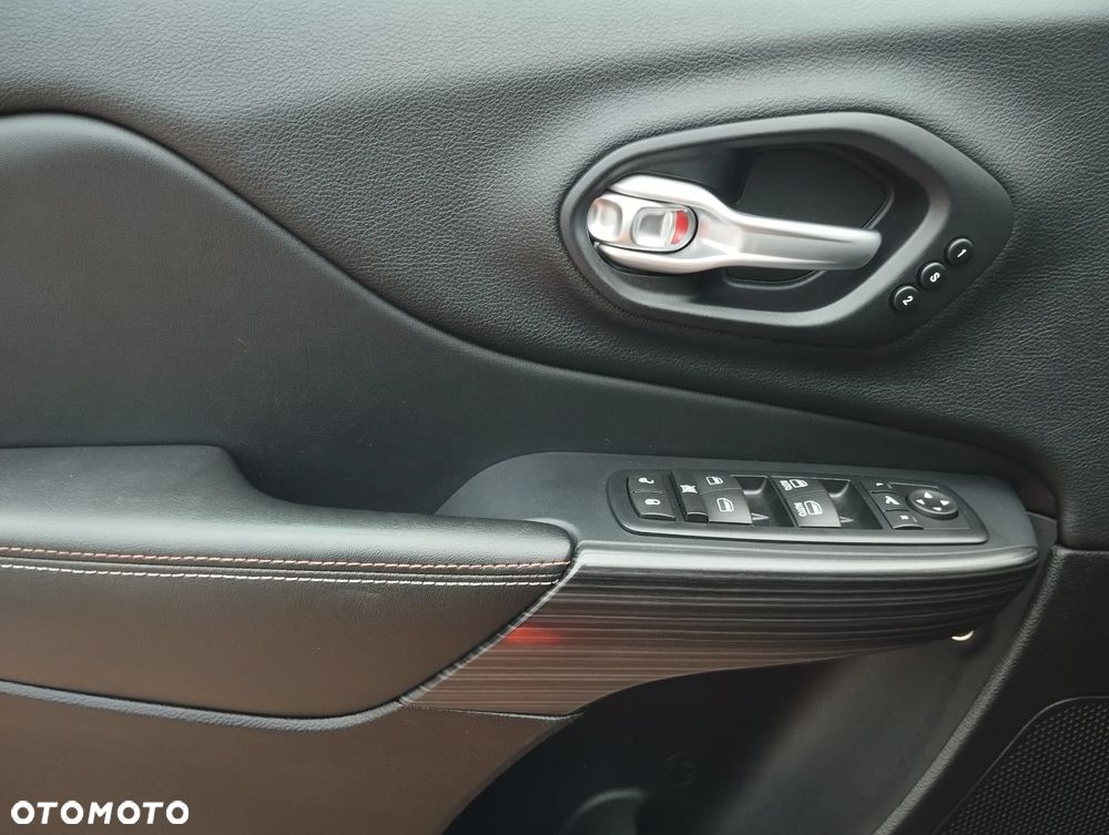 Jeep Cherokee 2.2 Multijet Active Drive II Automatik 75th Anniversary - 30