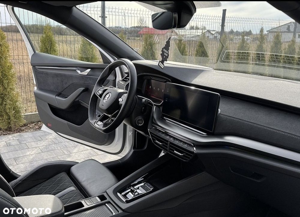 Skoda Octavia 2.0 TDI RS DSG - 35