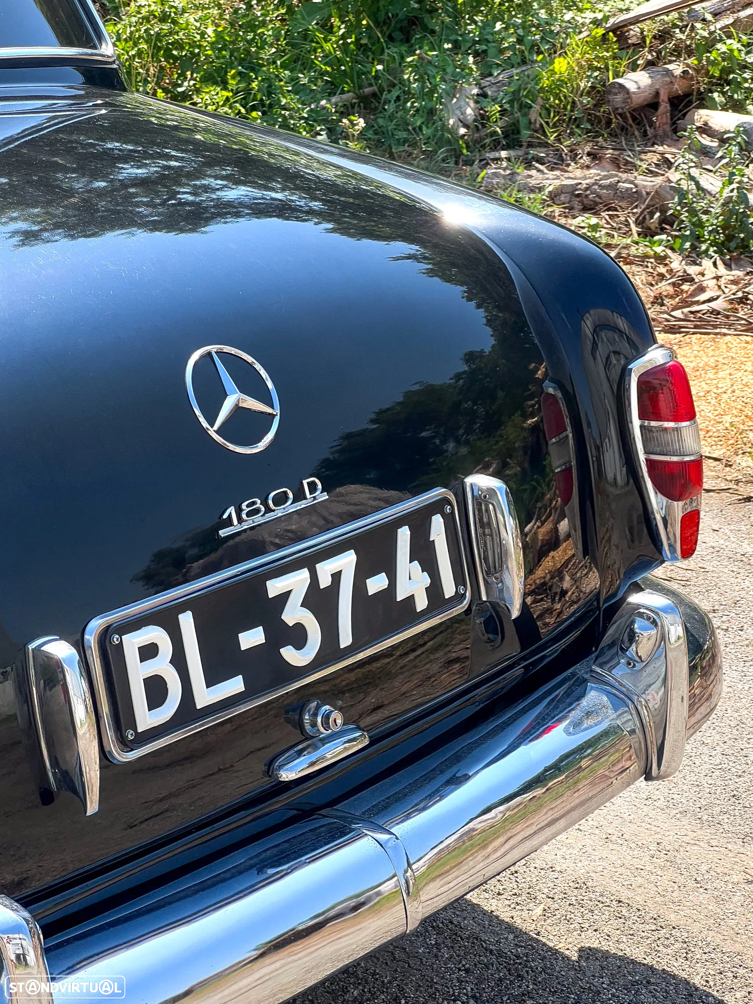 Mercedes-Benz 180 - 9
