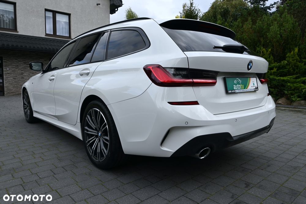 BMW Seria 3 320d xDrive Edition M Sport Shadow - 4