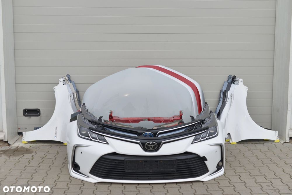 MASKA ZDERZAK BŁOTNIK LAMPA PAS BELKA GRILL TOYOTA COROLLA E21 SEDAN KOMBI HATCHBACK - 1