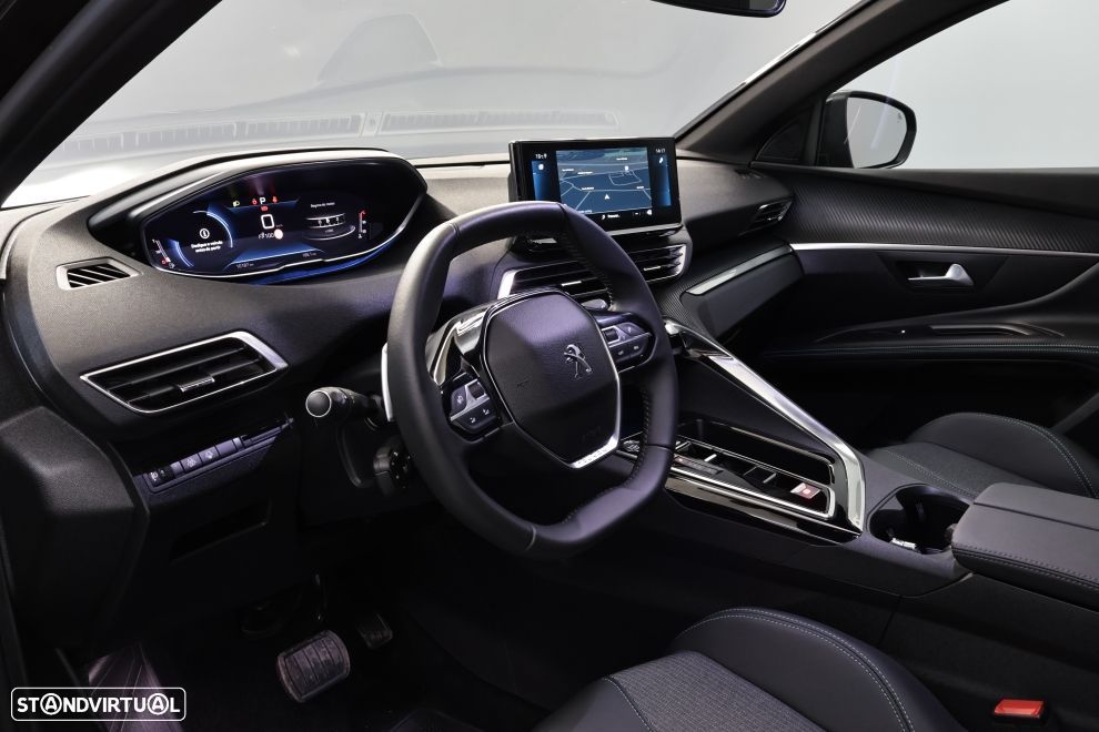 Peugeot 5008 1.2 PureTech Allure Pack EAT8 - 24