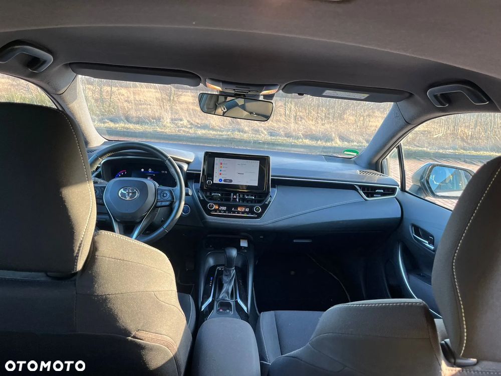 Toyota Corolla - 12