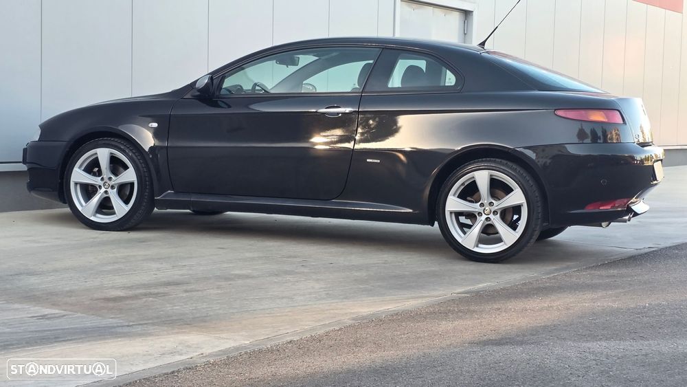 Alfa Romeo GT 1.9 JTD M-JET Q2 - 12