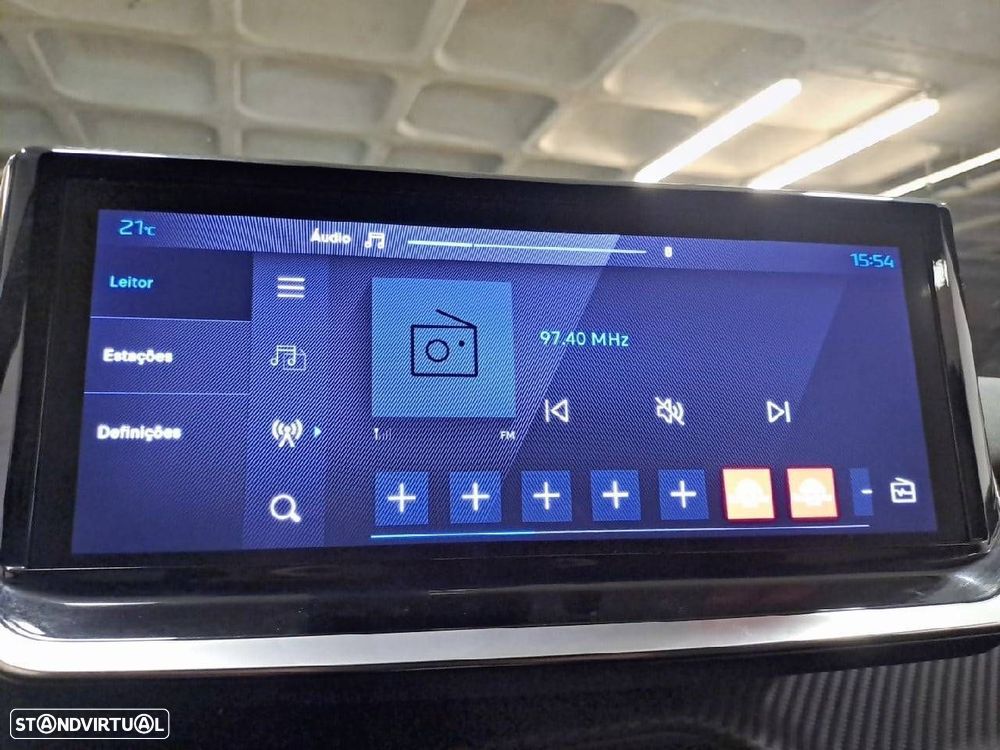 Peugeot 2008 1.2 Hybrid Allure e-DCS6 - 19