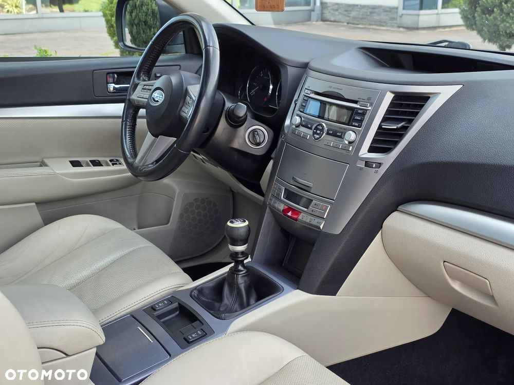 Subaru Outback - 28
