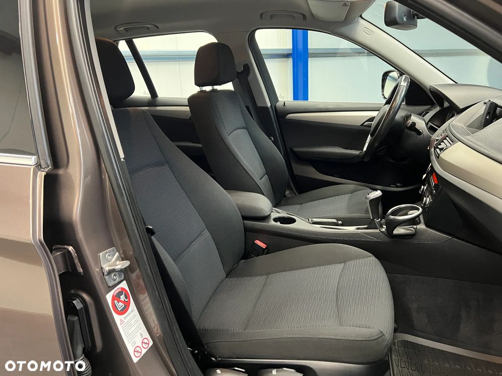 BMW X1 xDrive18d xLine - 31