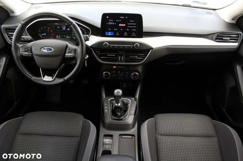 Ford Focus 1.0 EcoBoost Connected - 11