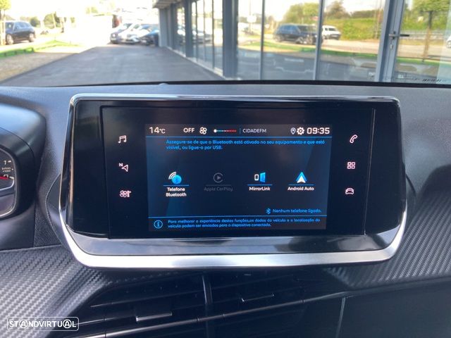 Peugeot 208 1.2 PureTech Allure - 22