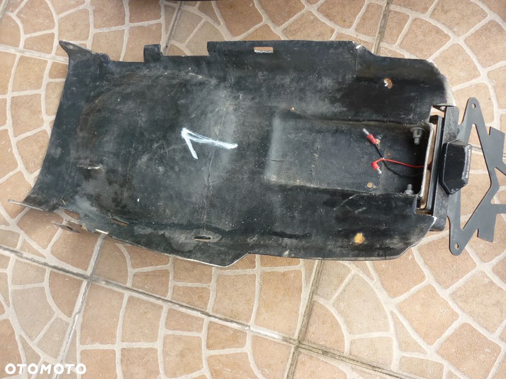 Nadkole wypełnienie Honda Hornet 600 2003-2006 - 8