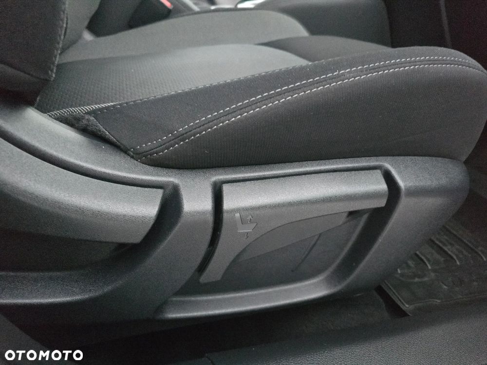 Nissan Qashqai 1.3 DIG-T N-CONNECTA - 27