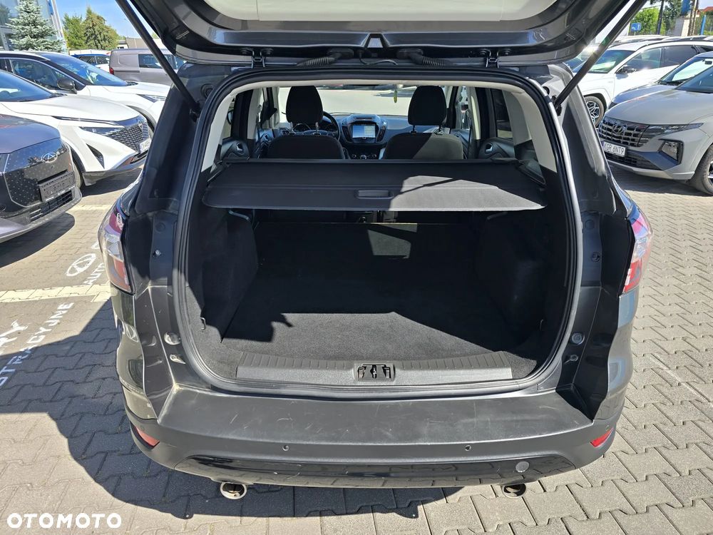 Ford Kuga 1.5 TDCi 2x4 Titanium - 12