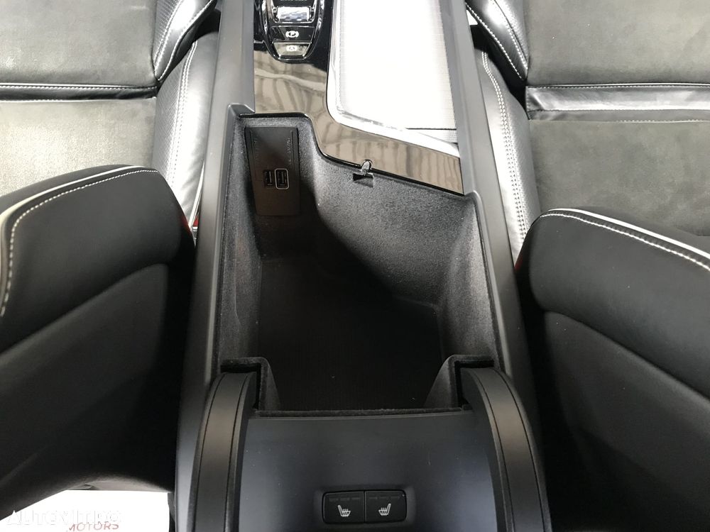 Volvo XC 60 D4 R-Design - 35