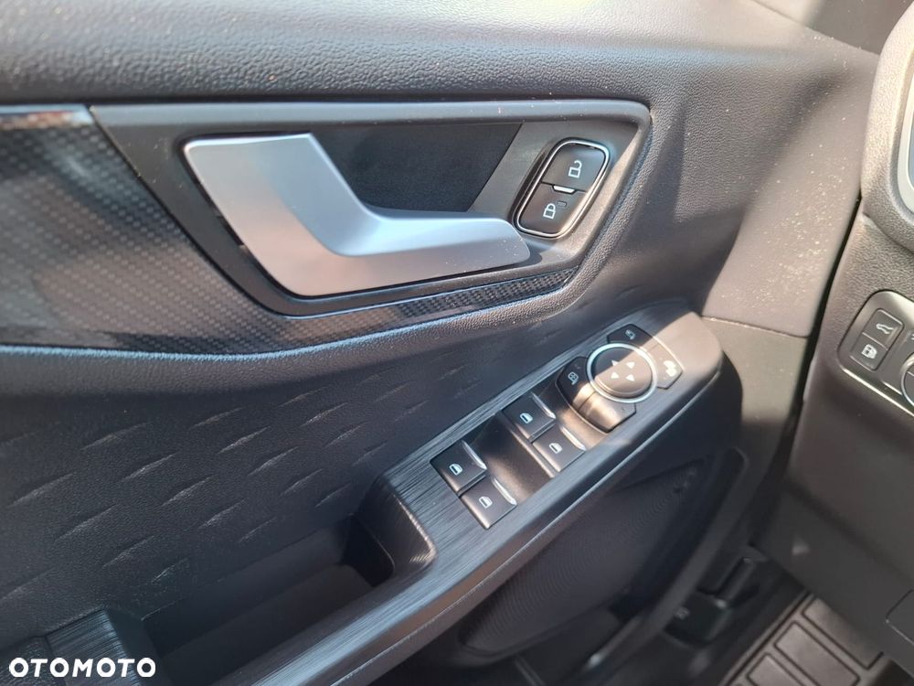 Ford Kuga 2.5P PHEV FWD ST-Line - 37