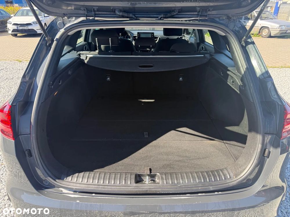 Kia Ceed 1.5 T-GDI M - 8