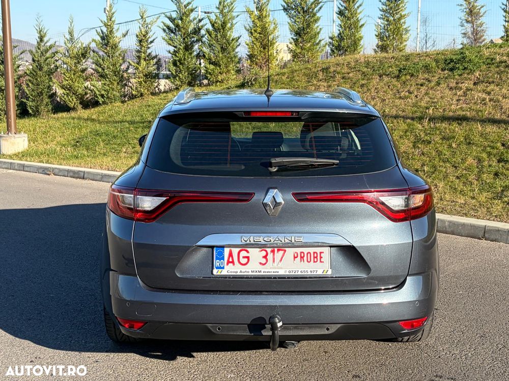 Renault Megane Blue dCi 116 Zen - 9