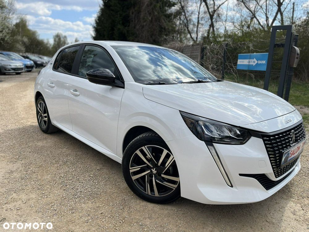Peugeot 208 - 11