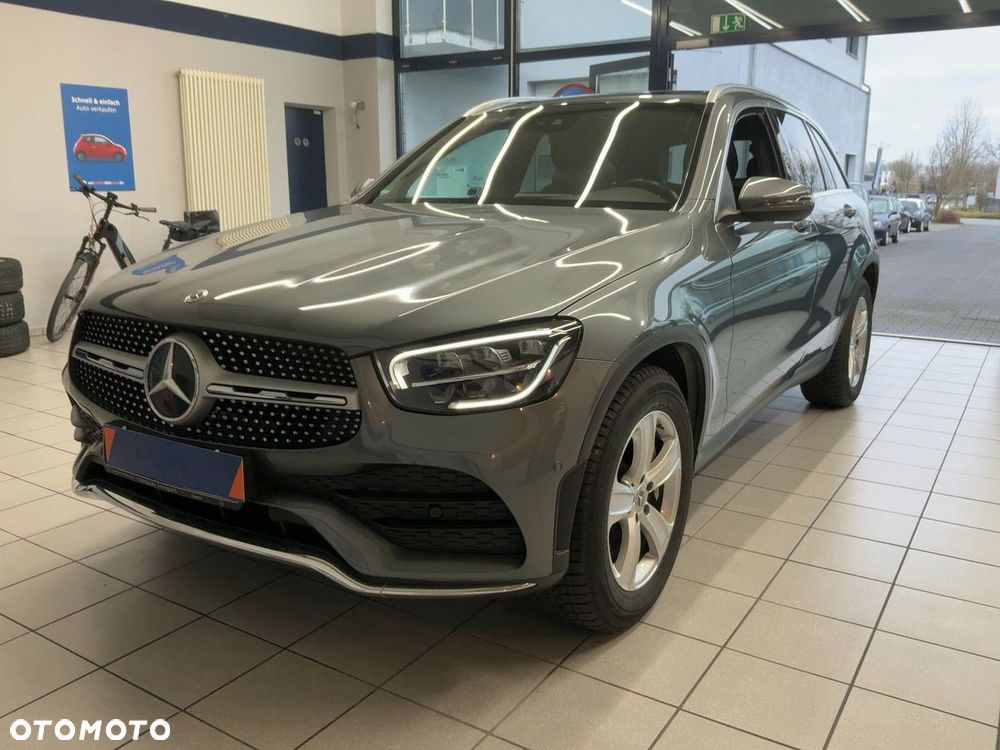 Mercedes-Benz GLC 200 mHEV 4-Matic AMG Line - 1