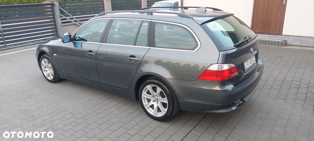 BMW Seria 5 525i - 27
