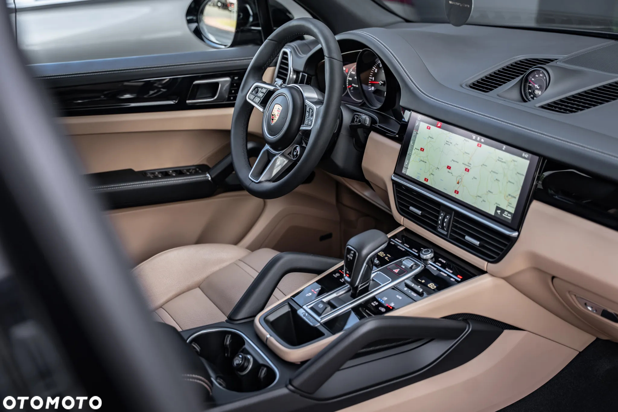 Porsche Cayenne - 32