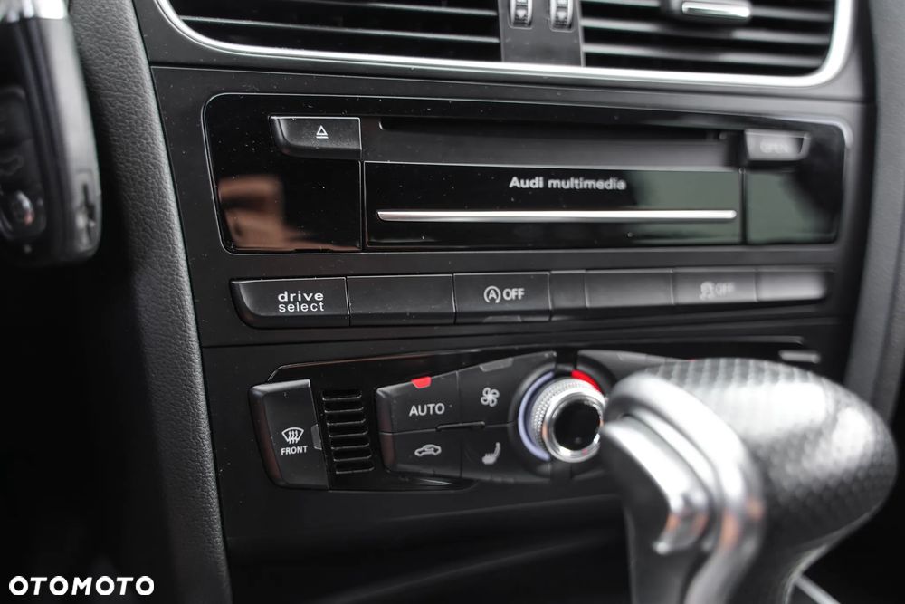 Audi A4 Avant 2.0 TDI Quattro S tronic - 22