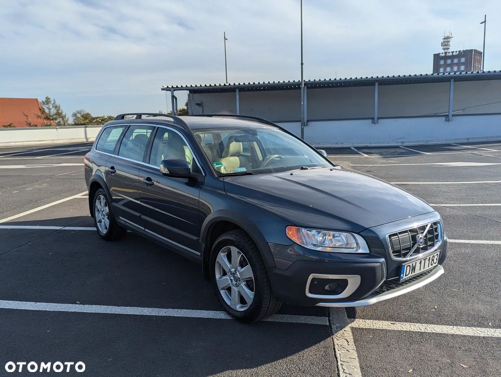Volvo XC 70 - 24
