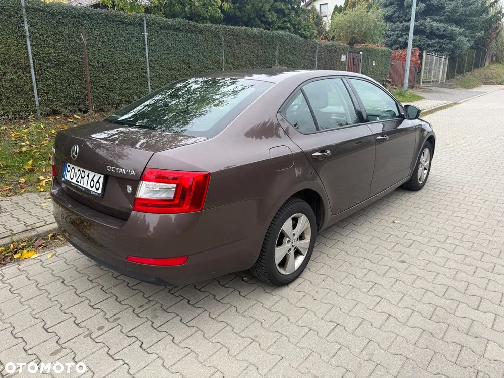 Skoda Octavia 1.6 TDI Ambition - 16