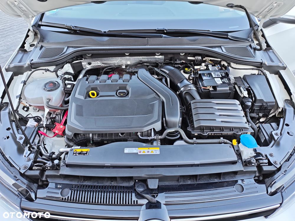 Volkswagen Golf 1.5 eTSI OPF DSG Active - 17
