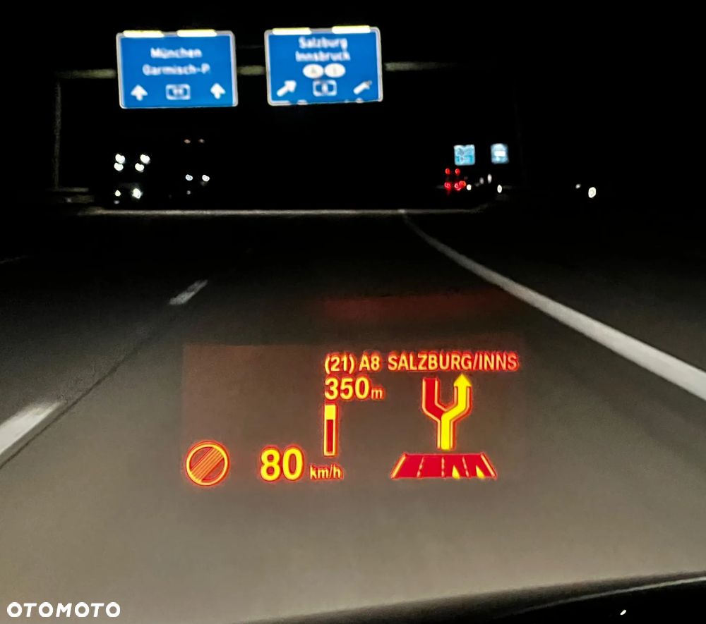 BMW Seria 7 750Li xDrive - 11