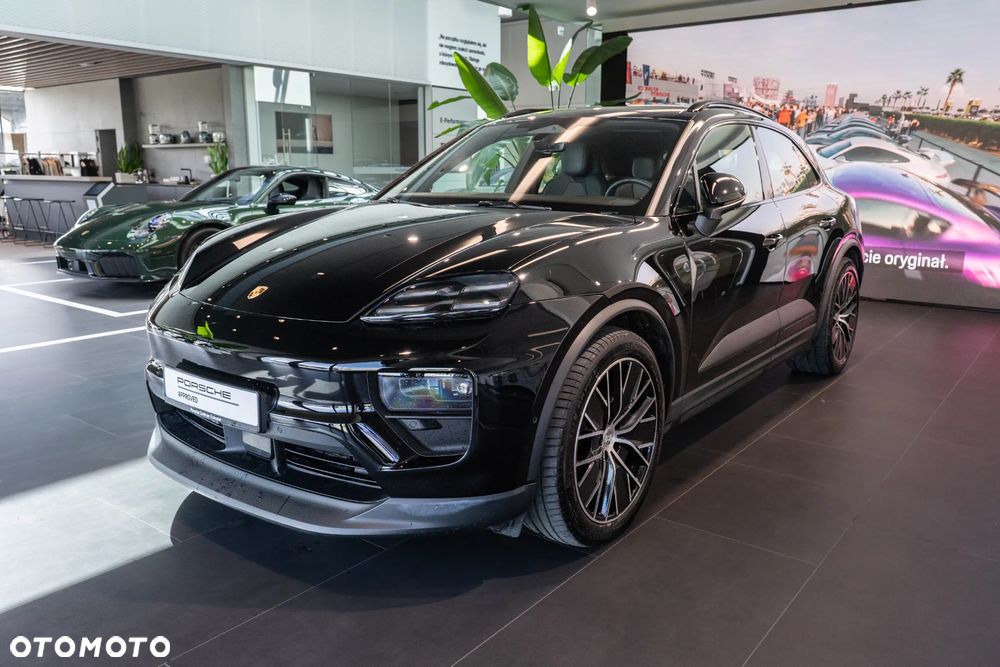 Porsche Macan - 1