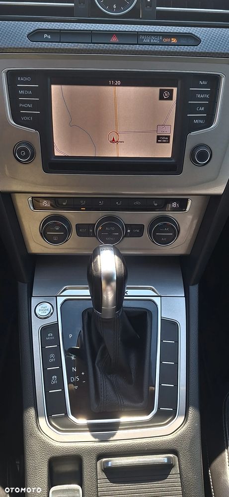 Volkswagen Passat 2.0 TDI SCR DSG 4Motion Elegance - 21