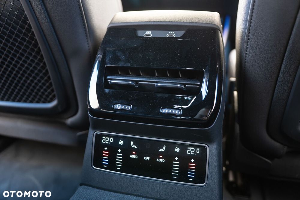 Audi A6 - 12
