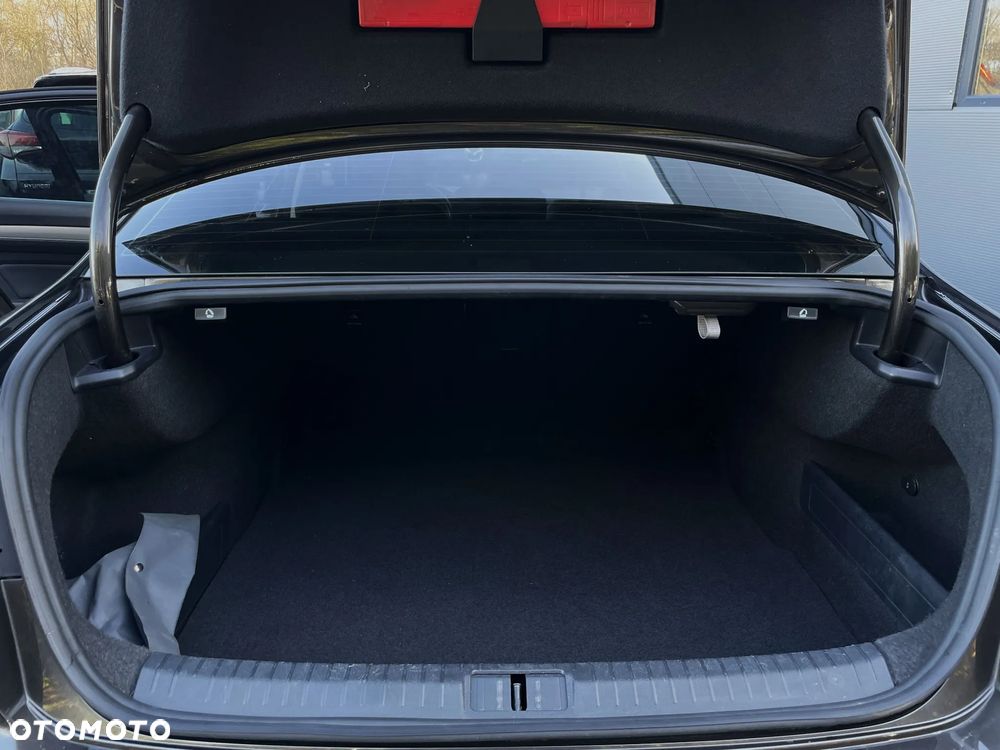 Volkswagen Passat 1.8 TSI (BlueMotion Technology) DSG Comfortline - 37