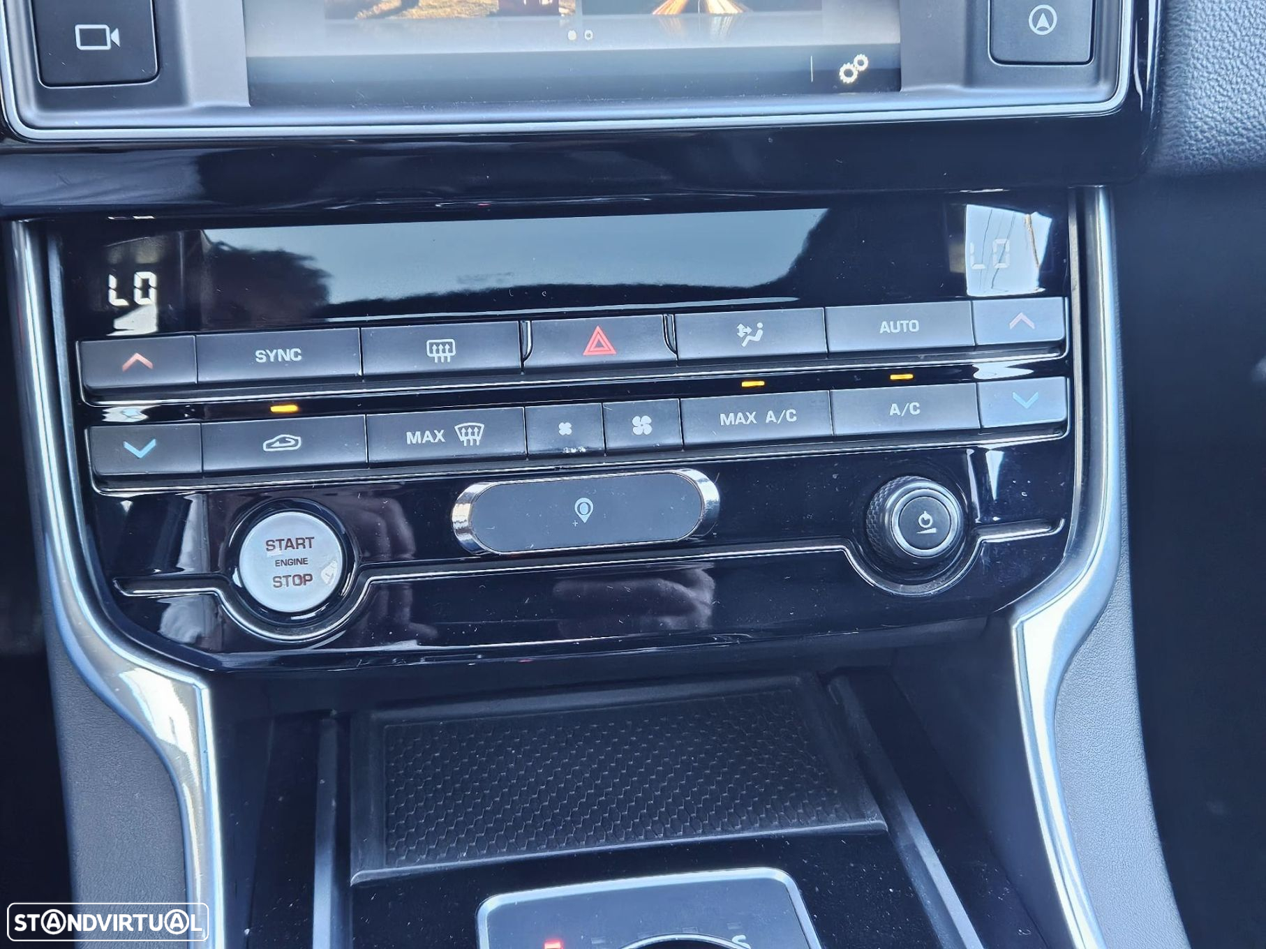 Jaguar XE 2.0 D R-Sport Aut. - 14
