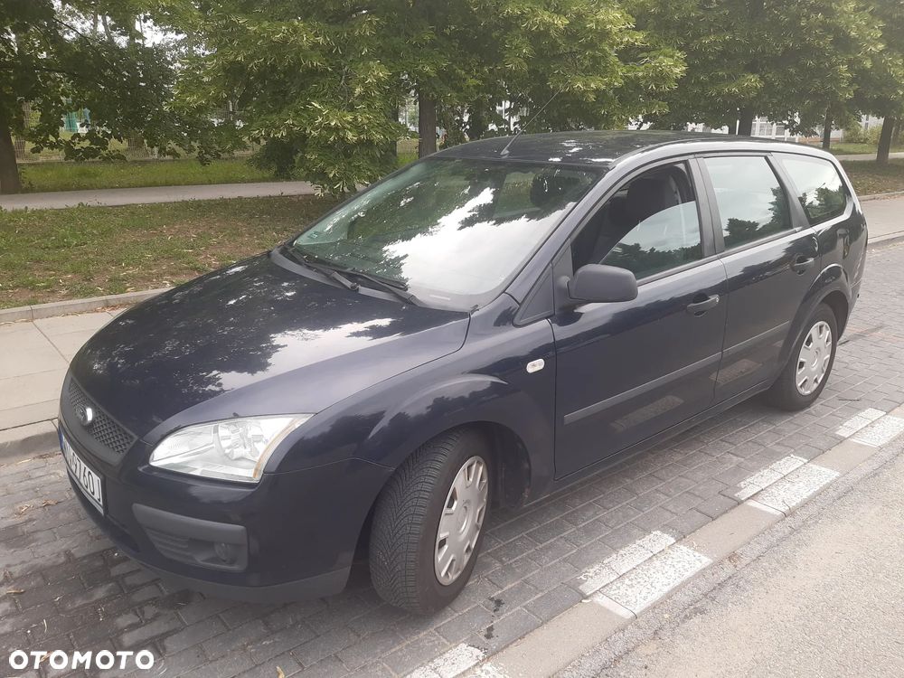 Ford Focus 1.6 TDCi Ambiente - 4