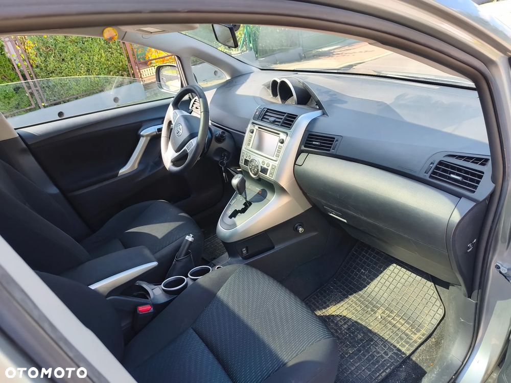 Toyota Verso 1.8 Prestige EU5 MS - 4