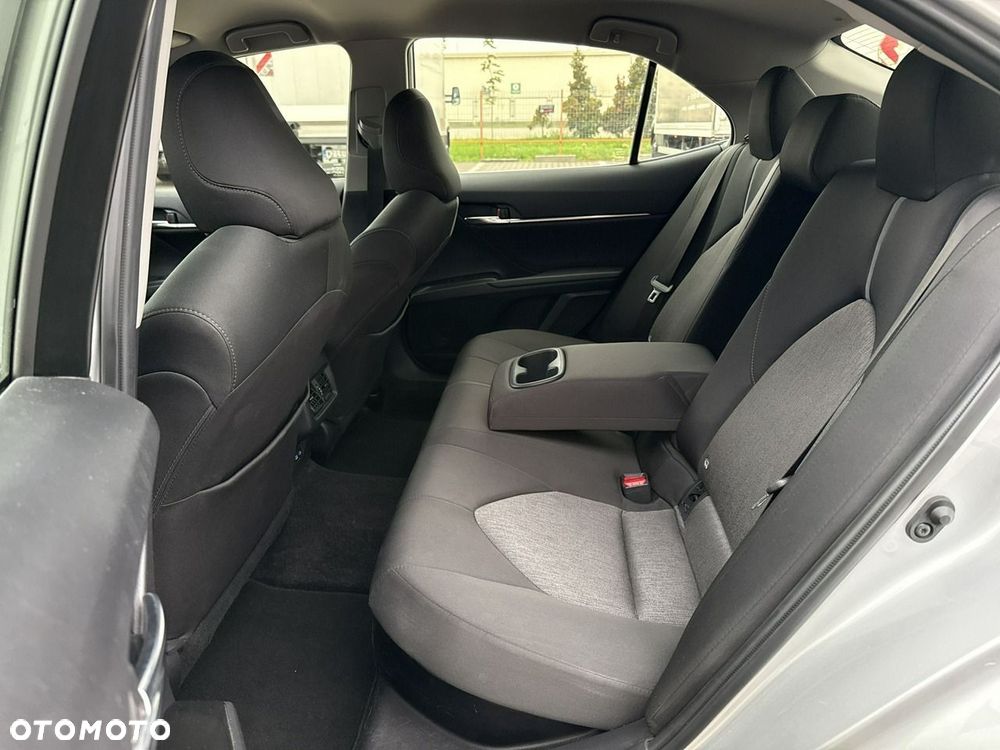 Toyota Camry 2.5 Hybrid Comfort CVT - 15
