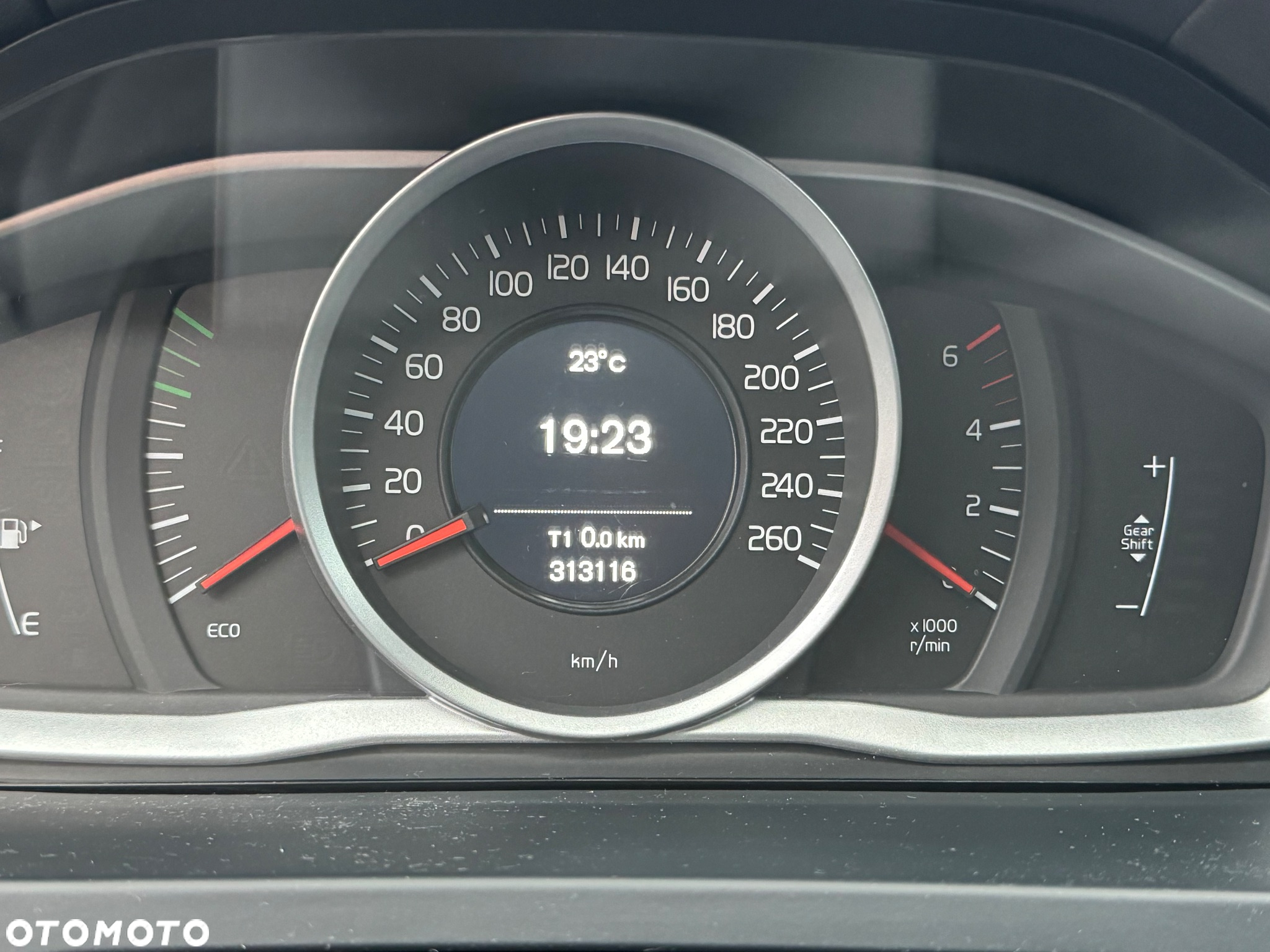 Volvo V60 D4 Drive-E Summum - 9