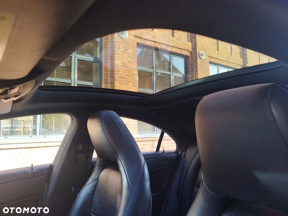 Mercedes-Benz CLA AMG 45 4Matic 7G-DCT - 11