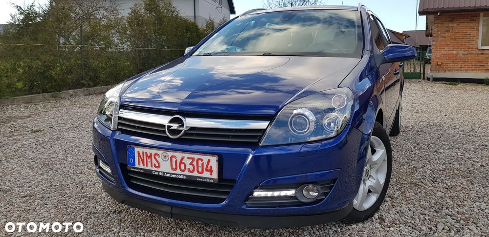 Opel Astra 1.6 NAVI - 1