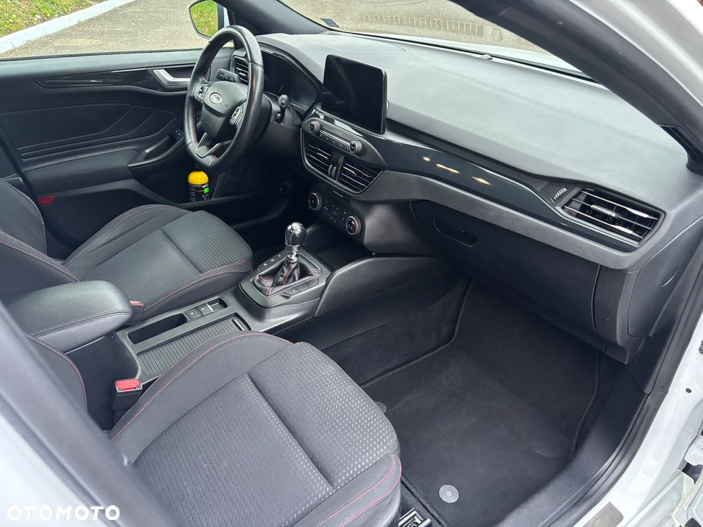 Ford Focus 1.5 EcoBlue Start-Stopp-System ST-LINE VIGNALE - 19