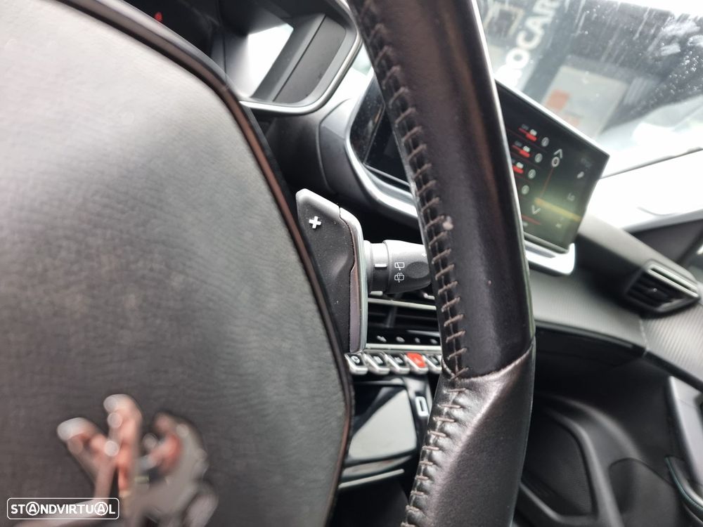 Peugeot 2008 1.5 BlueHDi Allure Pack EAT8 - 16