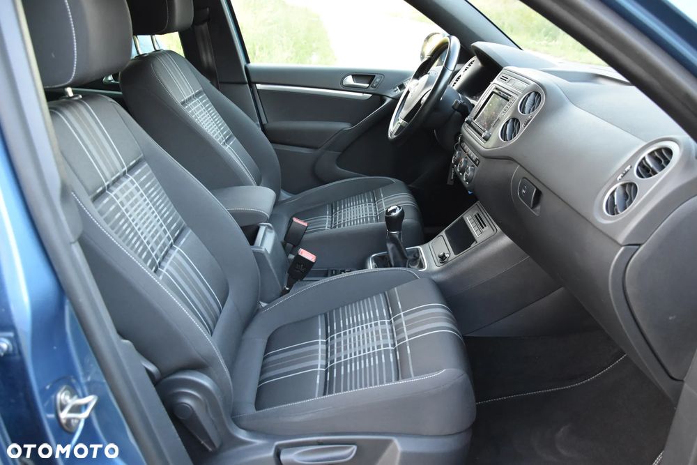 Volkswagen Tiguan 2.0 TDI SCR BlueMotion Technology Lounge Sport & Style - 15
