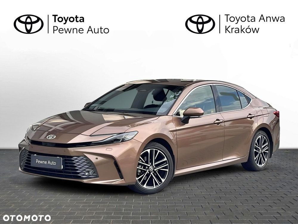 Toyota Camry - 1